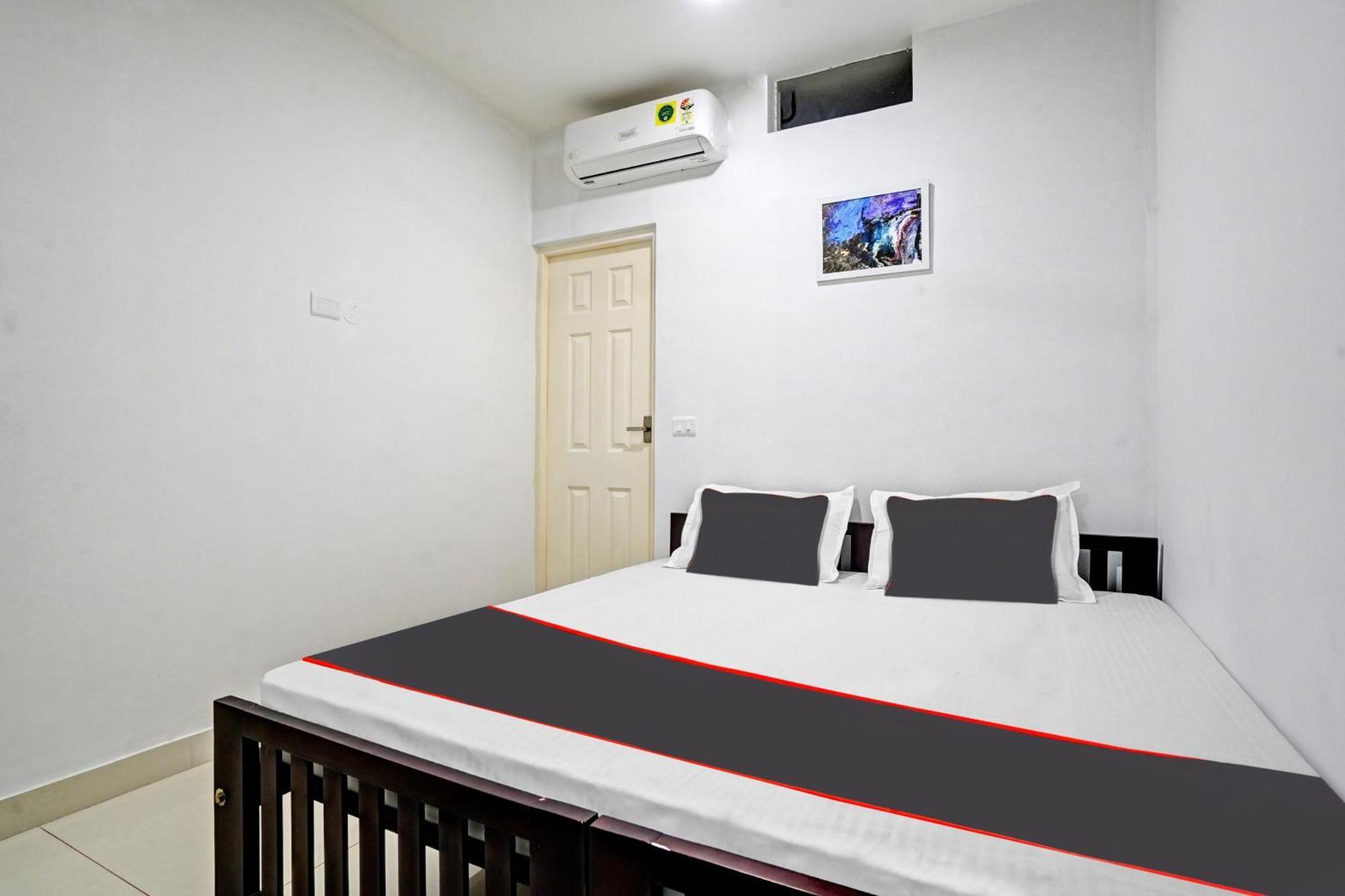 Collection O White House Pearl Hotel Kochi Eksteriør billede